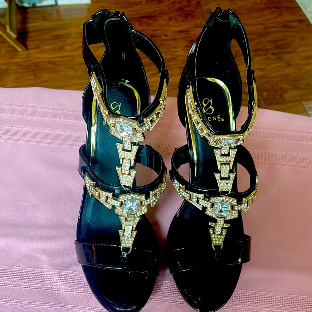 Brand New!  Black Stilleto